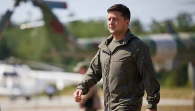 Zelensky congratulates defenders and defendresses of Ukraine: You daily perform feat