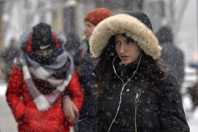 Синоптик дав точний прогноз, де та коли в Україні буде сніг
