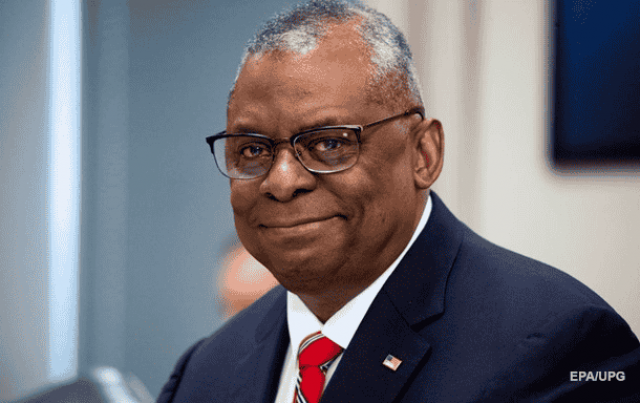 Глава Пентагона позвонил Резникову