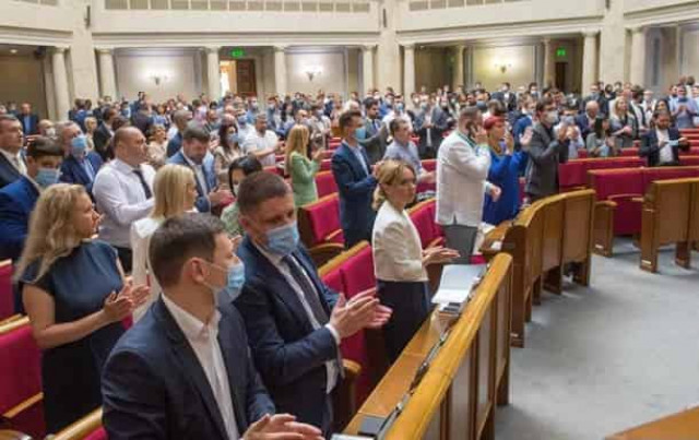 Рада внесла правки в избирательный кодекс