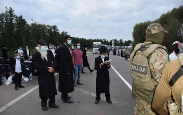 МИД просит хасидов не усложнять ситуацию