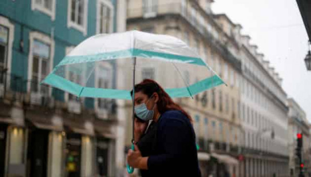 Ukraine reports 9,832 new coronavirus cases