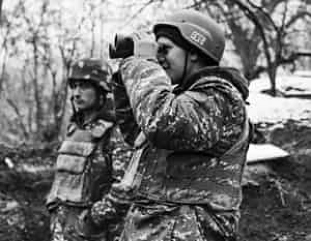 Армия Карабаха потеряла связь с военнослужащими нескольких боевых постов