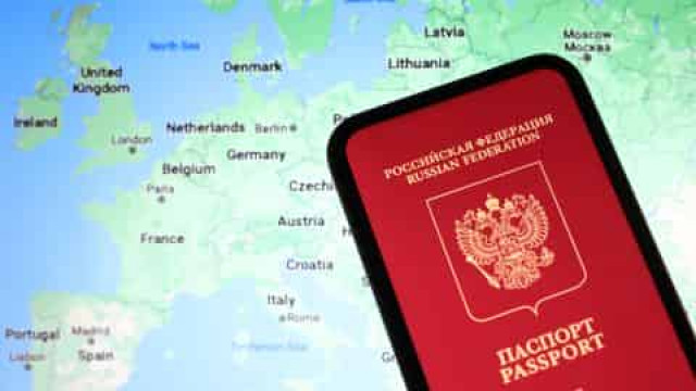 Невыполнимые условия. Россиянам кардинально усложнили получение виз в Европу