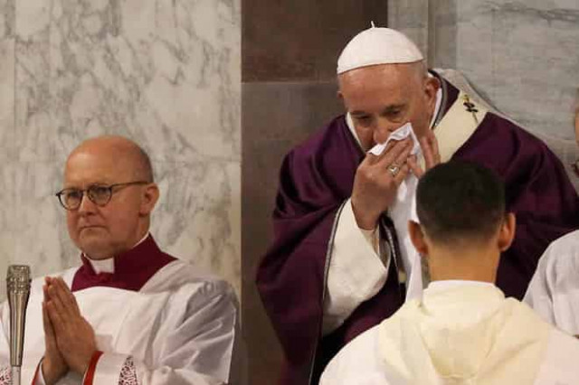 Проживающий в одном доме с папой Римским заразился коронавирусом