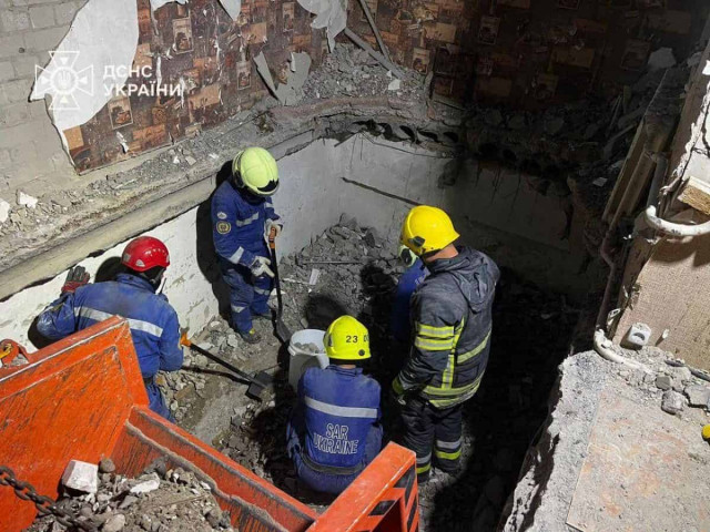 Удар Росії по Чернігову: кількість жертв зросла (фото)
