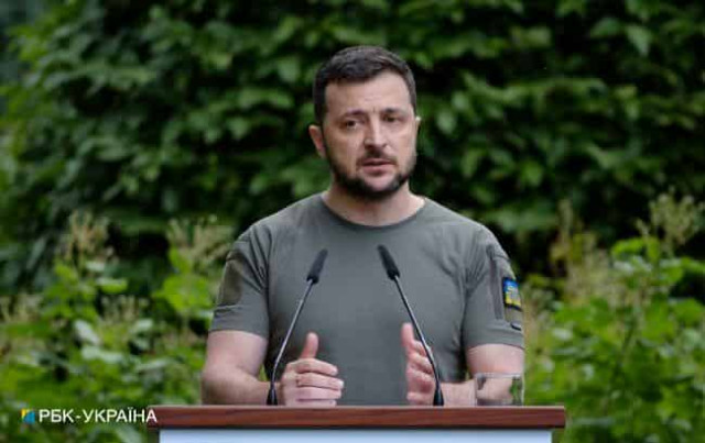 Зеленский объяснил, когда Россия начнет думать о мире
