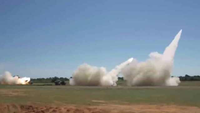 Журналісти NYT з'ясували, скільки США передали Україні ракет ATACMS
