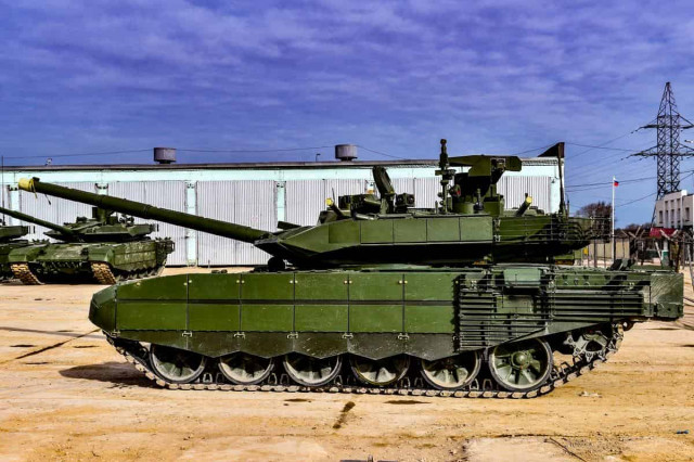 Росія з концертом і попами відправила танки на фронт: Forbes розкрив важливі нюанси

