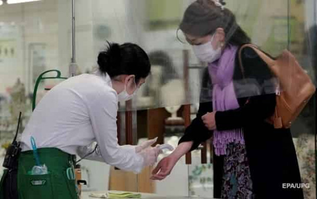 В Японии эксперт предупредил о грядущих третьей и четвертой волнах COVID