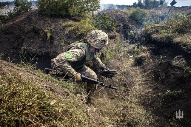 Окупанти намагаються прорватися до Курахового, точаться складні бої, - DeepState
