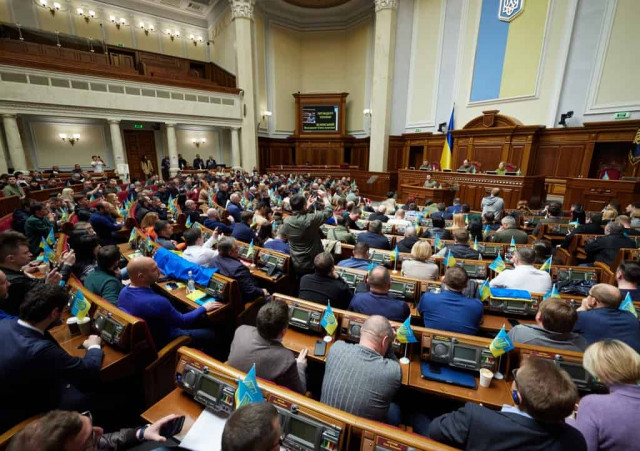 На Украине планируют лишить госнаград «артистов-предателей»
