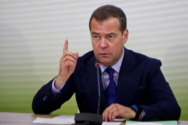 Медведев заявил о новой отечественной войне против Европы
