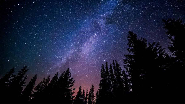 Ученые напуганы: ночное небо на Земле стало слишком ярким
