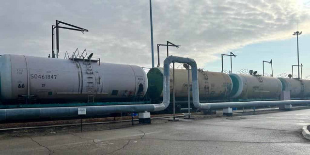 Впервые в истории: Казахстан доставил нефть в Азербайджан в обход России
