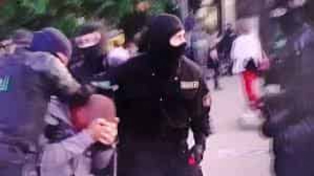 Опубликованы переговоры активиста штаба Бабарико о нападениях на ОМОН