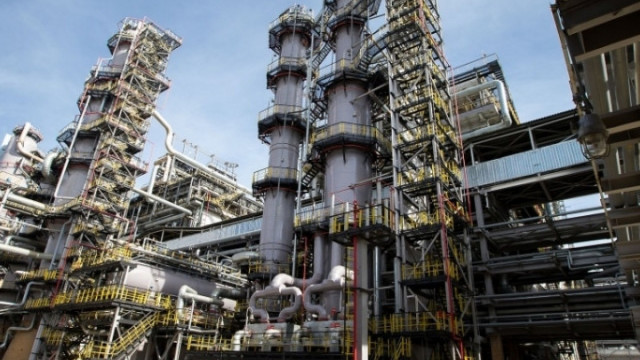 Третій за тиждень НПЗ у Росії зупинився після атаки БПЛА, - Reuters