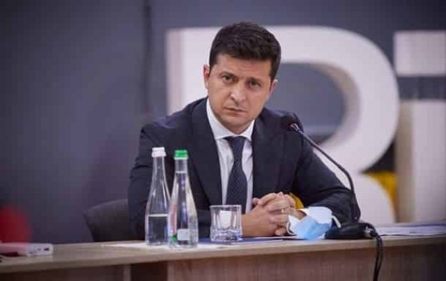 Зеленский готов опробовать на себе украинскую COVID-вакцину