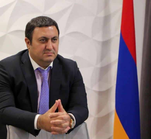 Вместе мы сможем построить государство,основаное на национальных ценностях. Арман Варданян