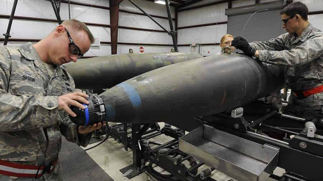 Решение о предоставлении Украине дальнобойного оружия принято - Минобороны
