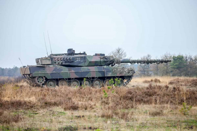 Швеция готова отдать Украине часть своих танков Leopard-2
