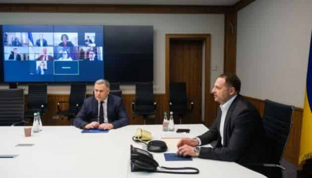 Yermak discusses security situation in Donbas with G7, EU ambassadors
