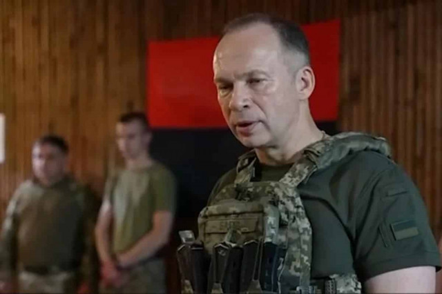 На Харківщині росіяни зазнали значних втрат і зав'язли у вуличних боях за Вовчанськ, - Сирський
