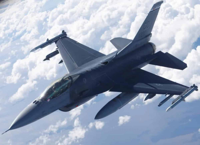 Норвегия передаст Украине истребители F-16, - СМИ

