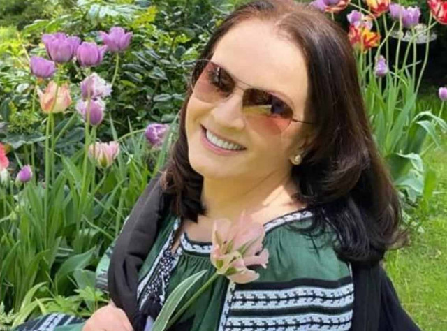 Сестра Ротару розповіла, де зараз живе співачка
