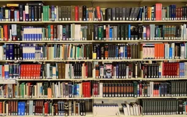 В Украине усилят господдержку для книжных магазинов