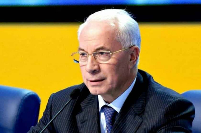 Азаров прокомментировал обвинения о госизмене