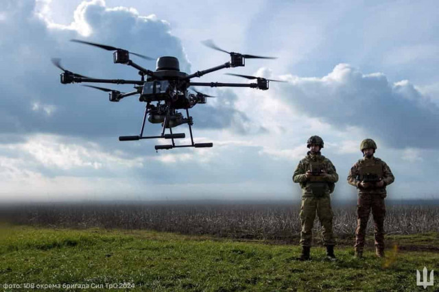Україна перемагає у війні дронів через одну стратегічну перевагу, - Forbes
