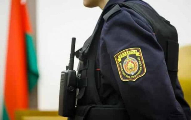 В Беларуси супругов  посадили под арест 