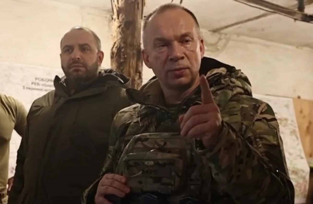 Будуть важливі зміни: Сирський побував на фронті та анонсував посилення