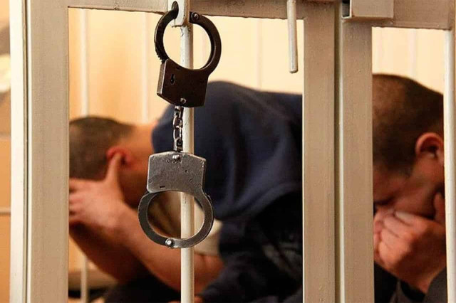 В Одесской области подозреваемый в краже зашил себе рот нитками из носка
