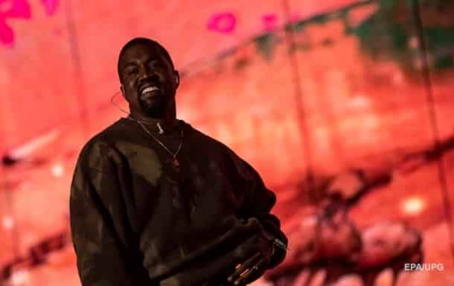 На аукцион выставлен пакет с воздухом с концерта Канье Уэста