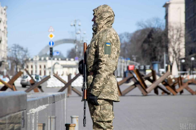 Рада продовжить воєнний стан та мобілізацію в Україні: нардеп назвав терміни
