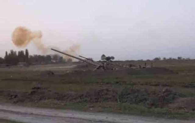 В Баку и Ереване сообщили о боях в Карабахе