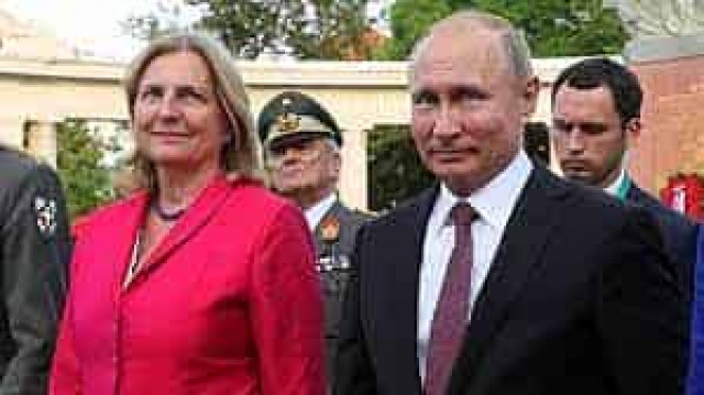 Шалленберг сказал, что не стал бы танцевать с Путиным
