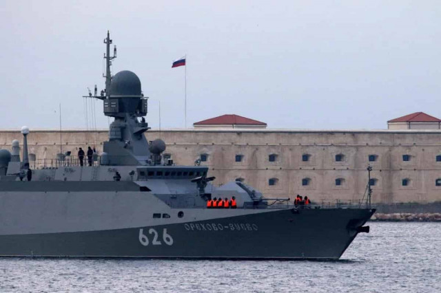ВМС пояснили, чому російські кораблі ризикують заходити в Севастополь
