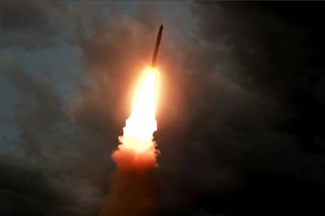 Япония сообщила о двух запусках баллистических ракет Северной Кореей
