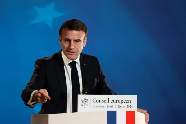 Макрон обожнює Telegram, хоч його попереджували про ризики, - Politico
