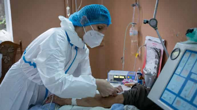 В Киеве новые covid-антирекоды: 1 416 новых больных и 54 смерти