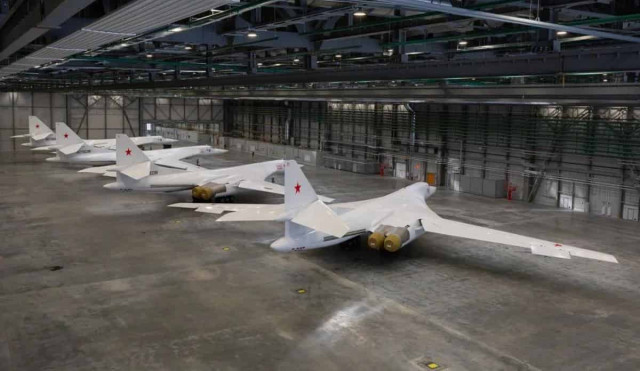 Путіну показали нові надзвукові бомбардувальники Ту-160М: що відомо
