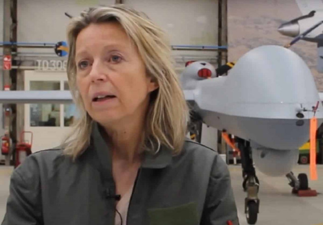 Глава Міноборони Нідерландів: Україна повинна завдавати ударів по РФ, дискусії зайві
