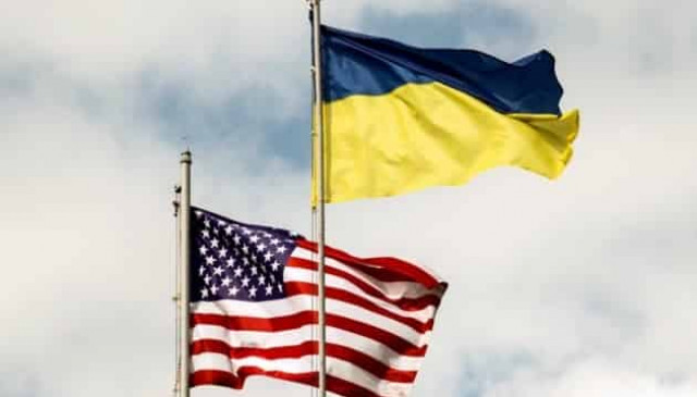 53% американцев поддерживают продолжение передачи оружия Украине