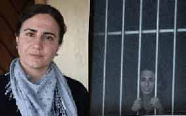 Осужденная более чем на 13 лет Эбру Тимтик требовала справедливого суда для себя и своих коллег