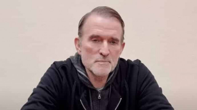 Самолет и вертолет Медведчука отдали на нужды защитников
