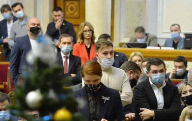 В Слуге народа оценили работу Рады за год