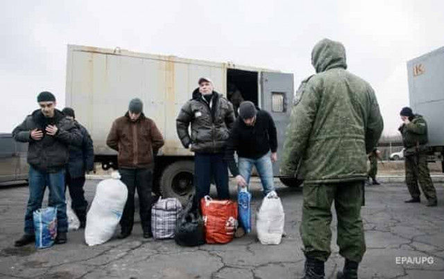 Омбудсмен назвала число пленных в ОРДЛО